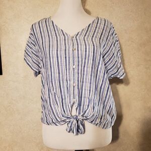 Universal Threads tied button down shirt